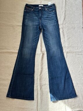 Abercrombie and Fitch Flared jeans W28 Like New!